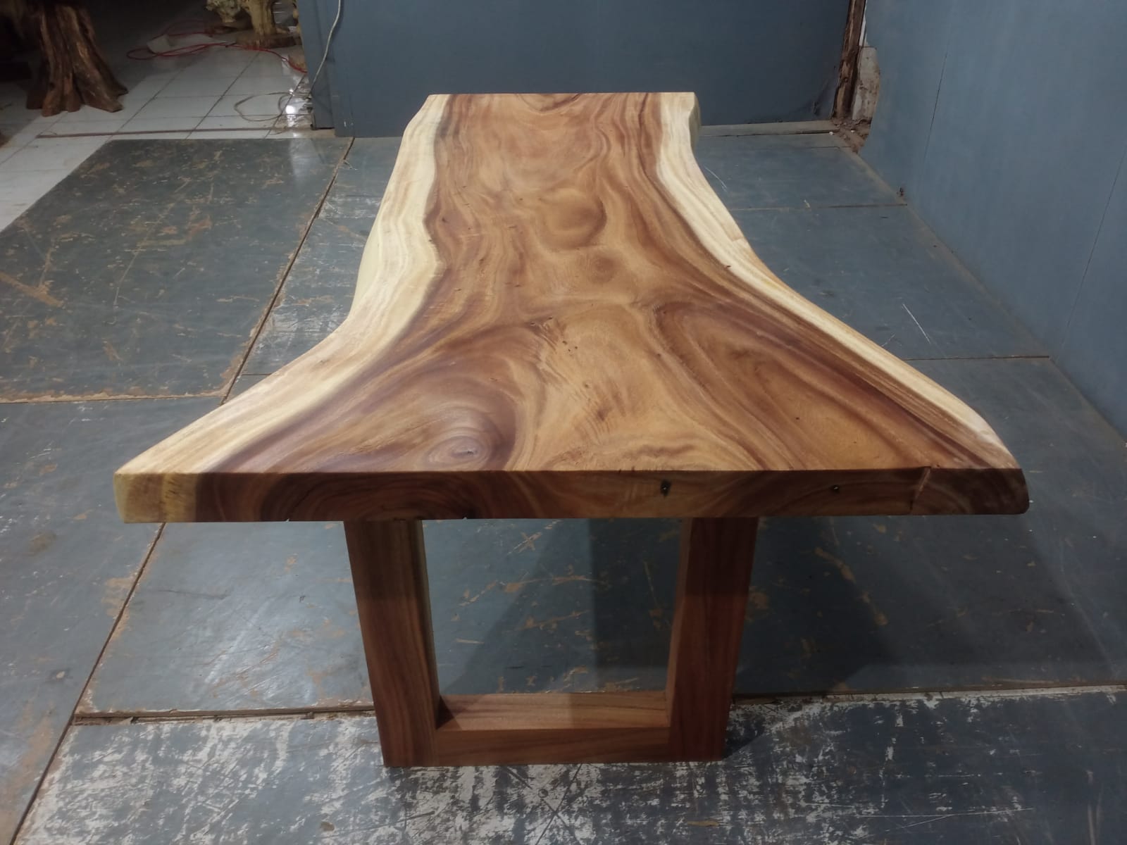 Live Edge Tables