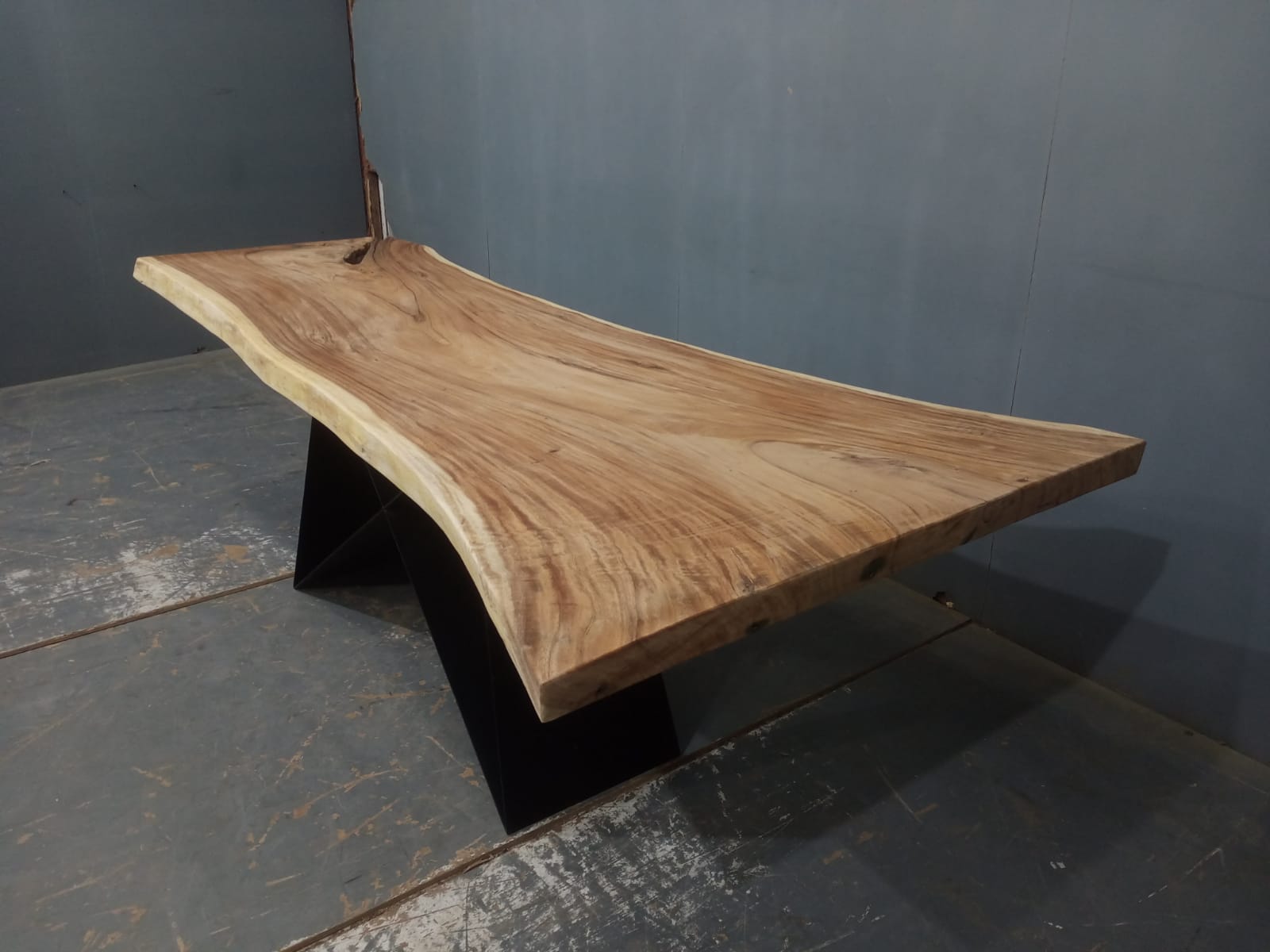 Live Edge Tables
