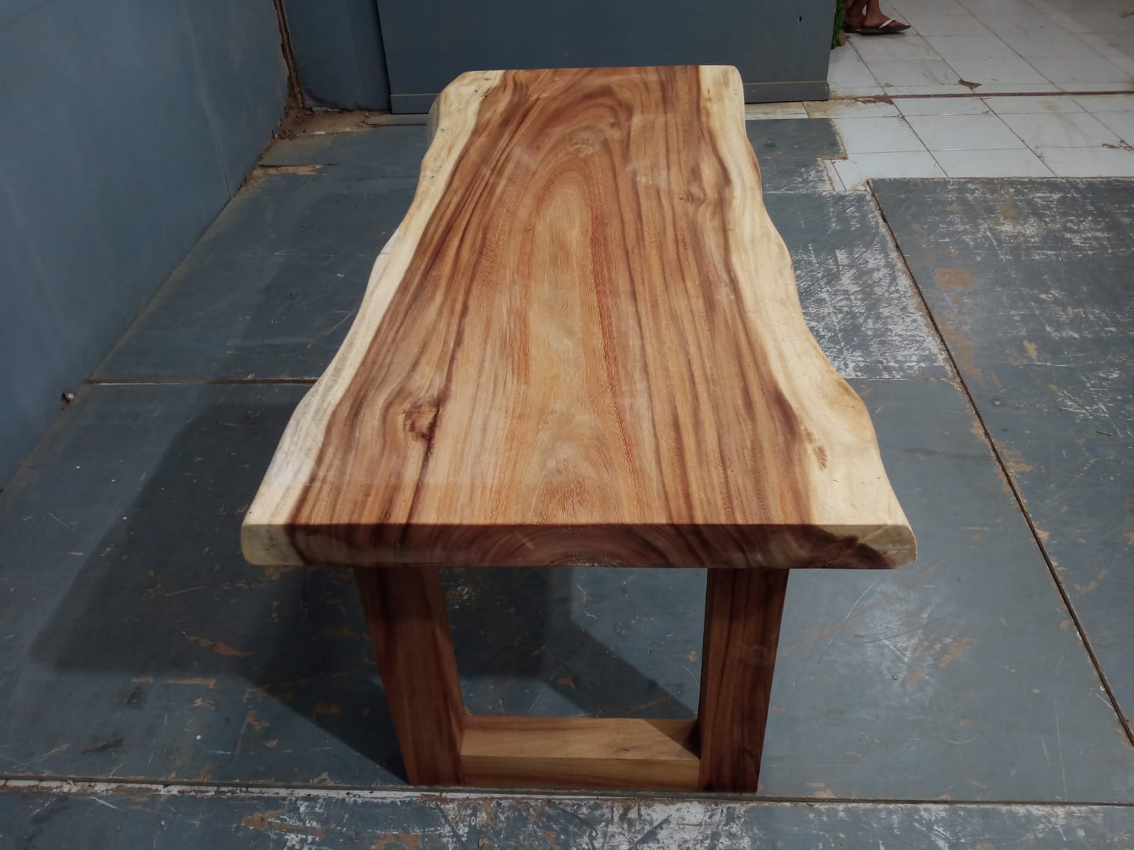 Live Edge Tables