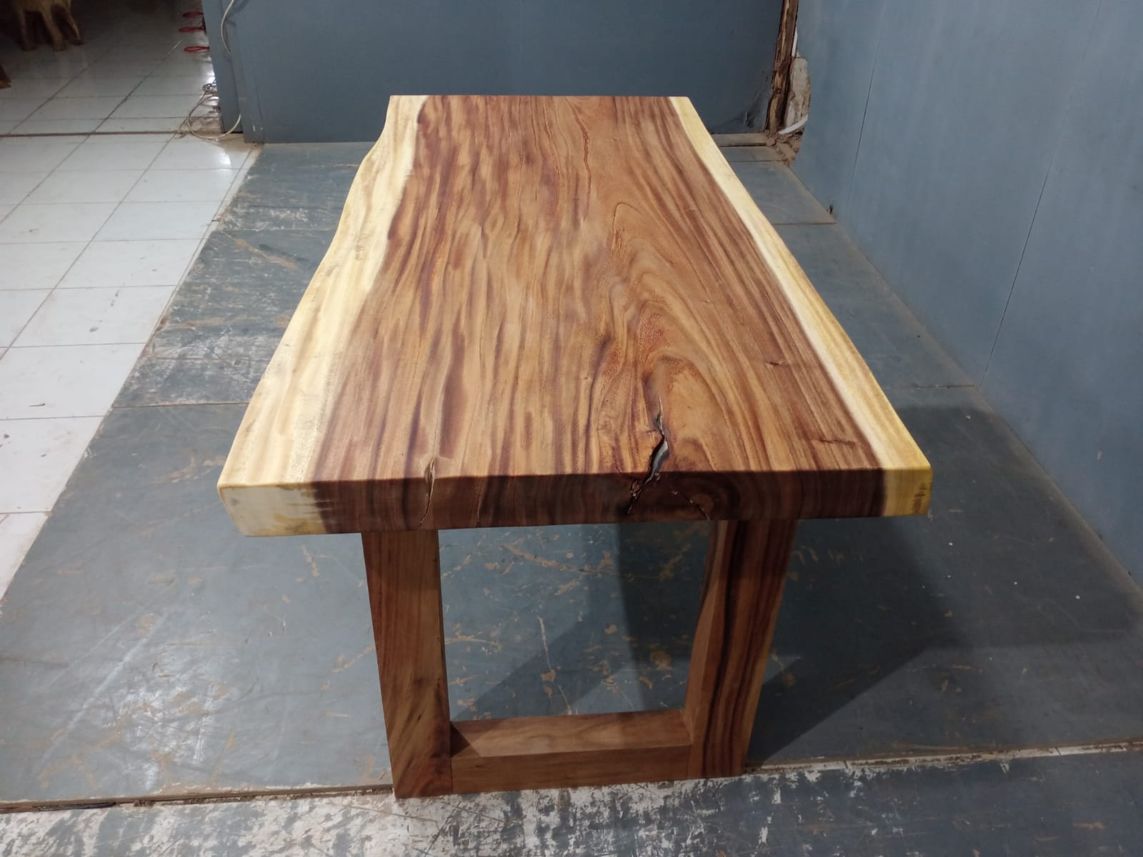Live Edge Tables