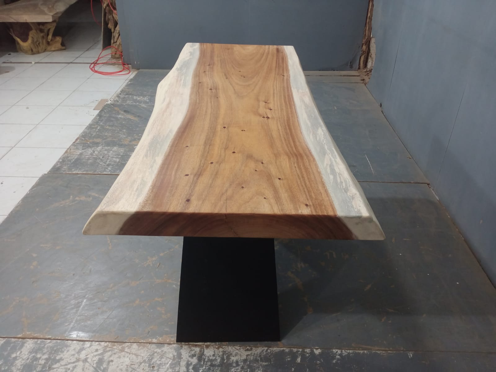 Live Edge Tables