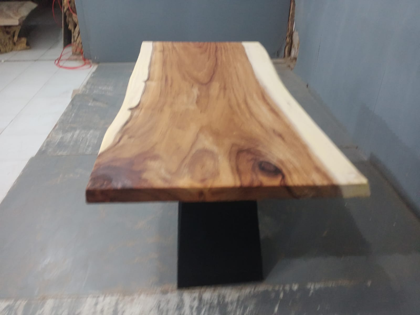 Live Edge Tables