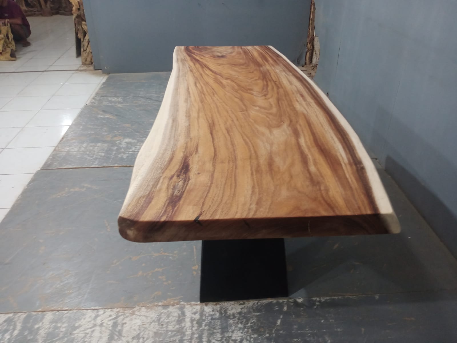 Live Edge Tables