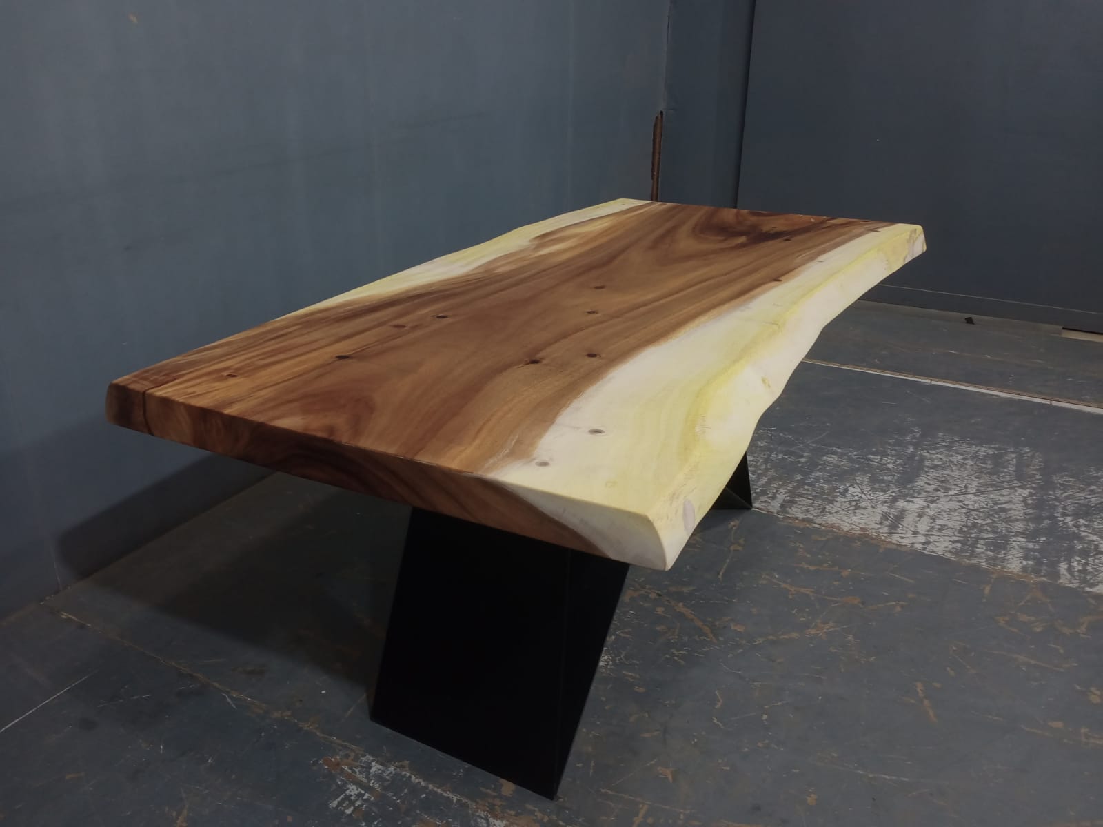 Live Edge Tables