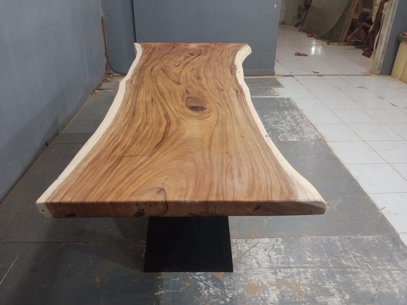 Live Edge Tables