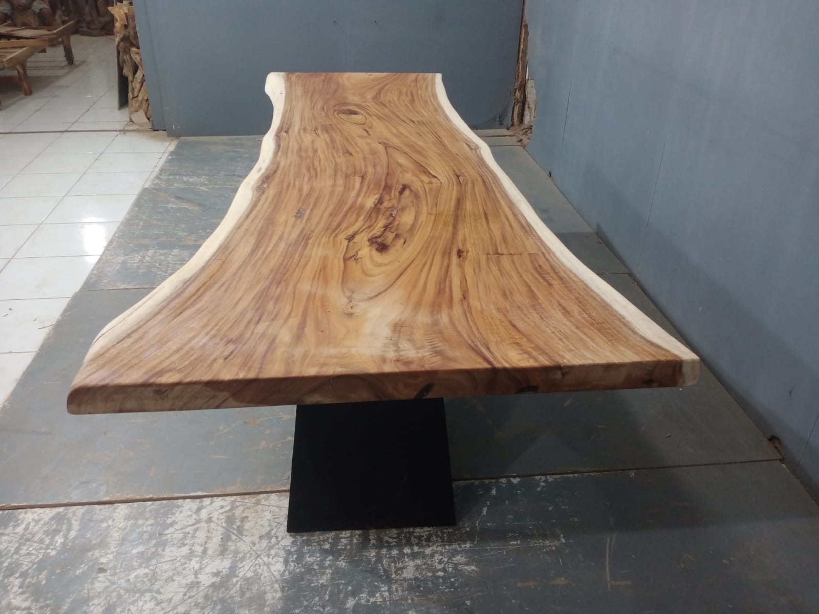 Live Edge Tables