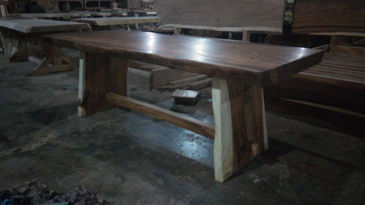 Live Edge Tables