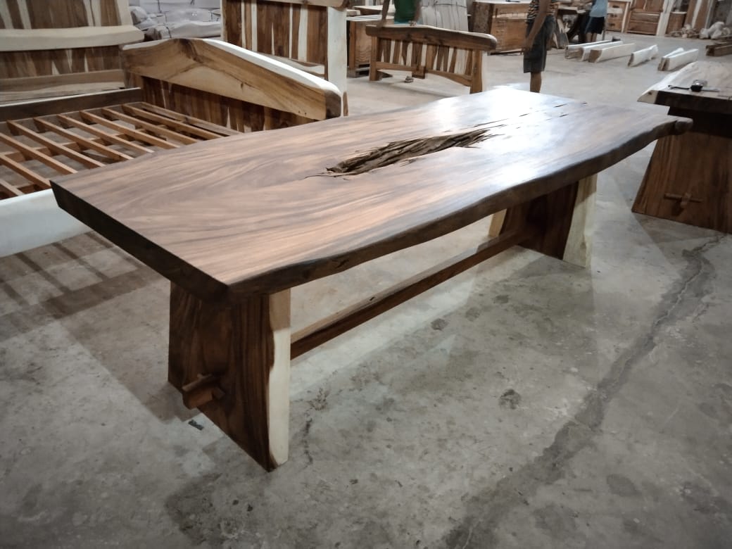 Live Edge Tables