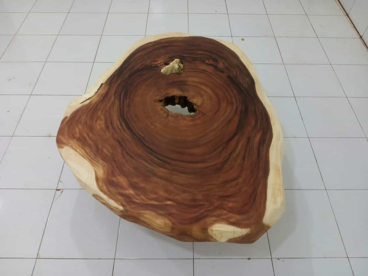 LIVE EDGE TABLES