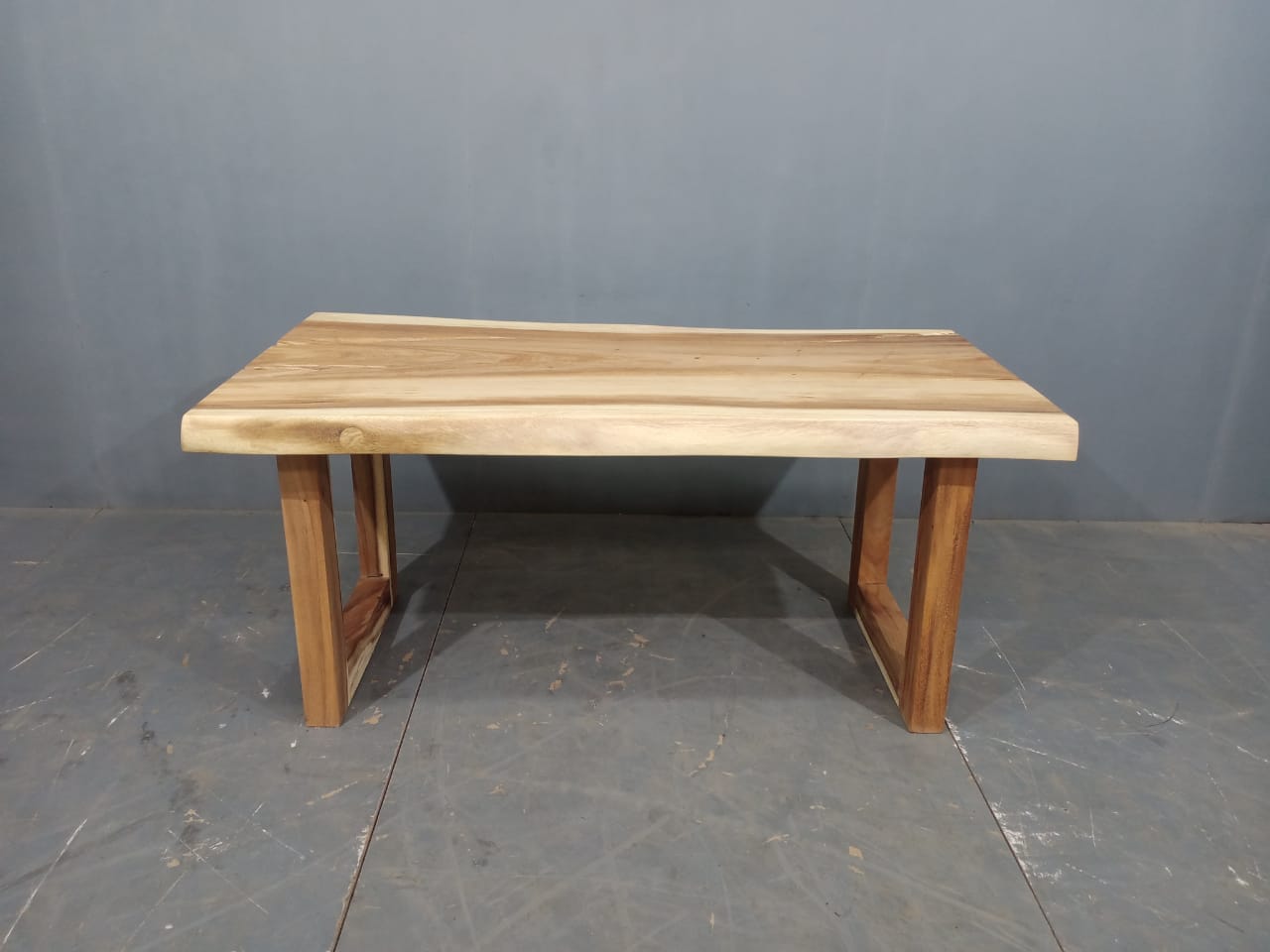 LIVE EDGE TABLES