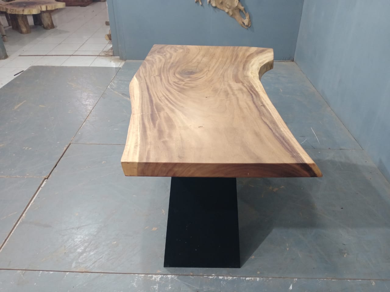 Live Edge Tables