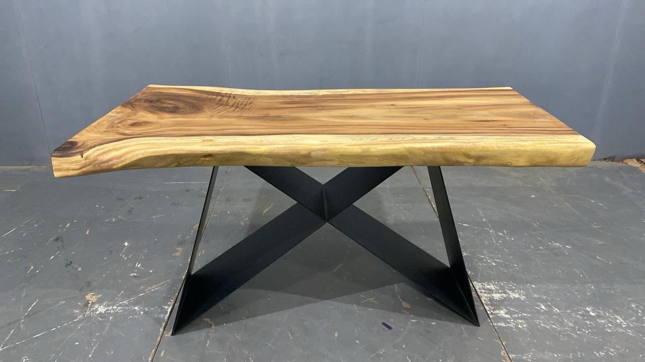 LIVE EDGE TABLES