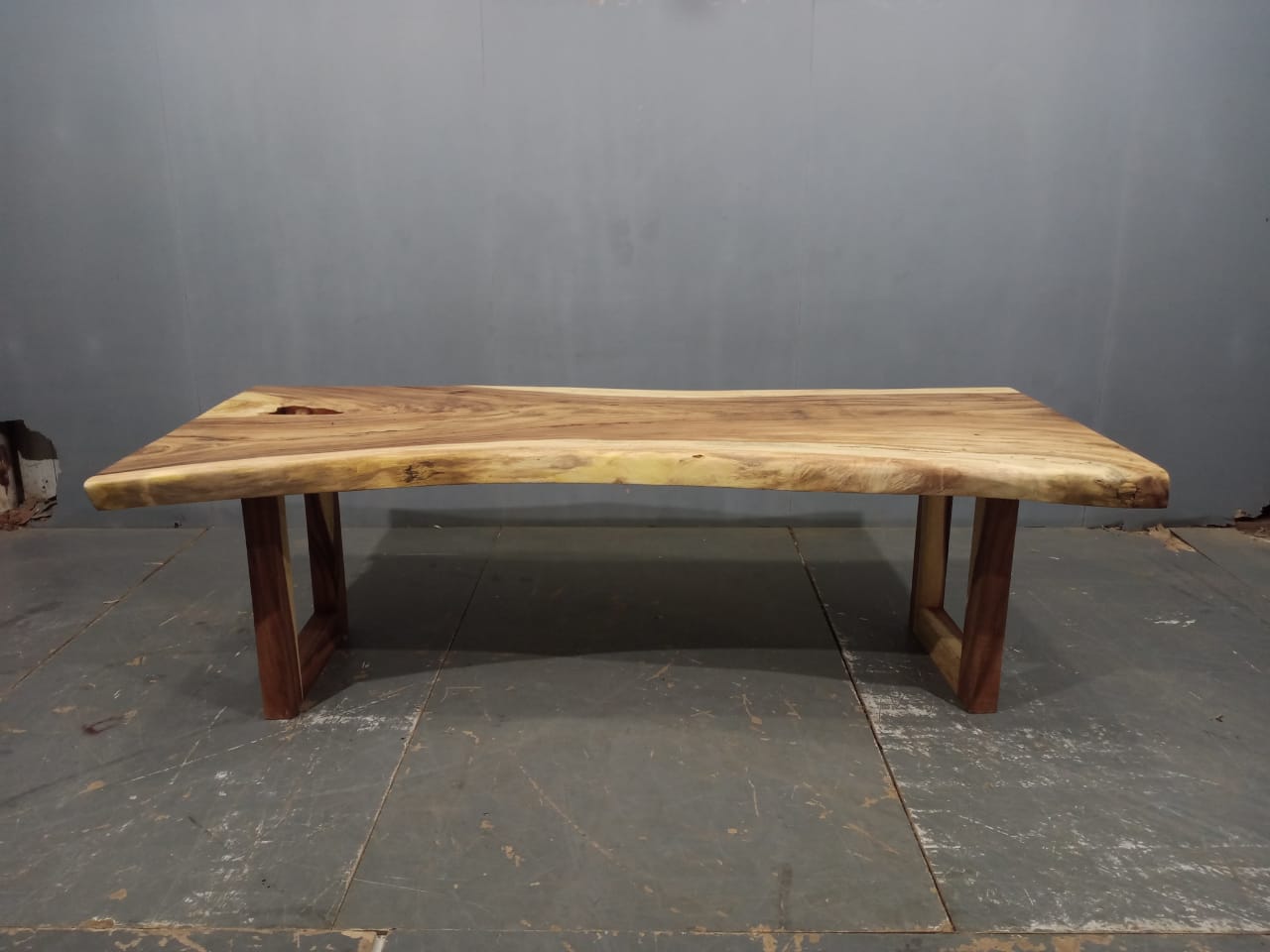 LIVE EDGE TABLES