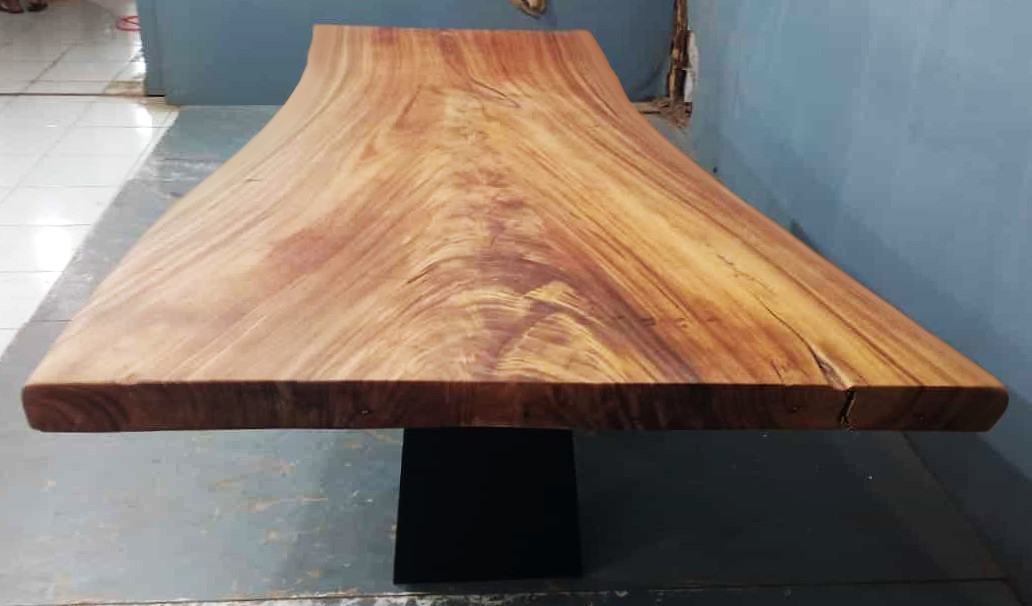 Live Edge Tables
