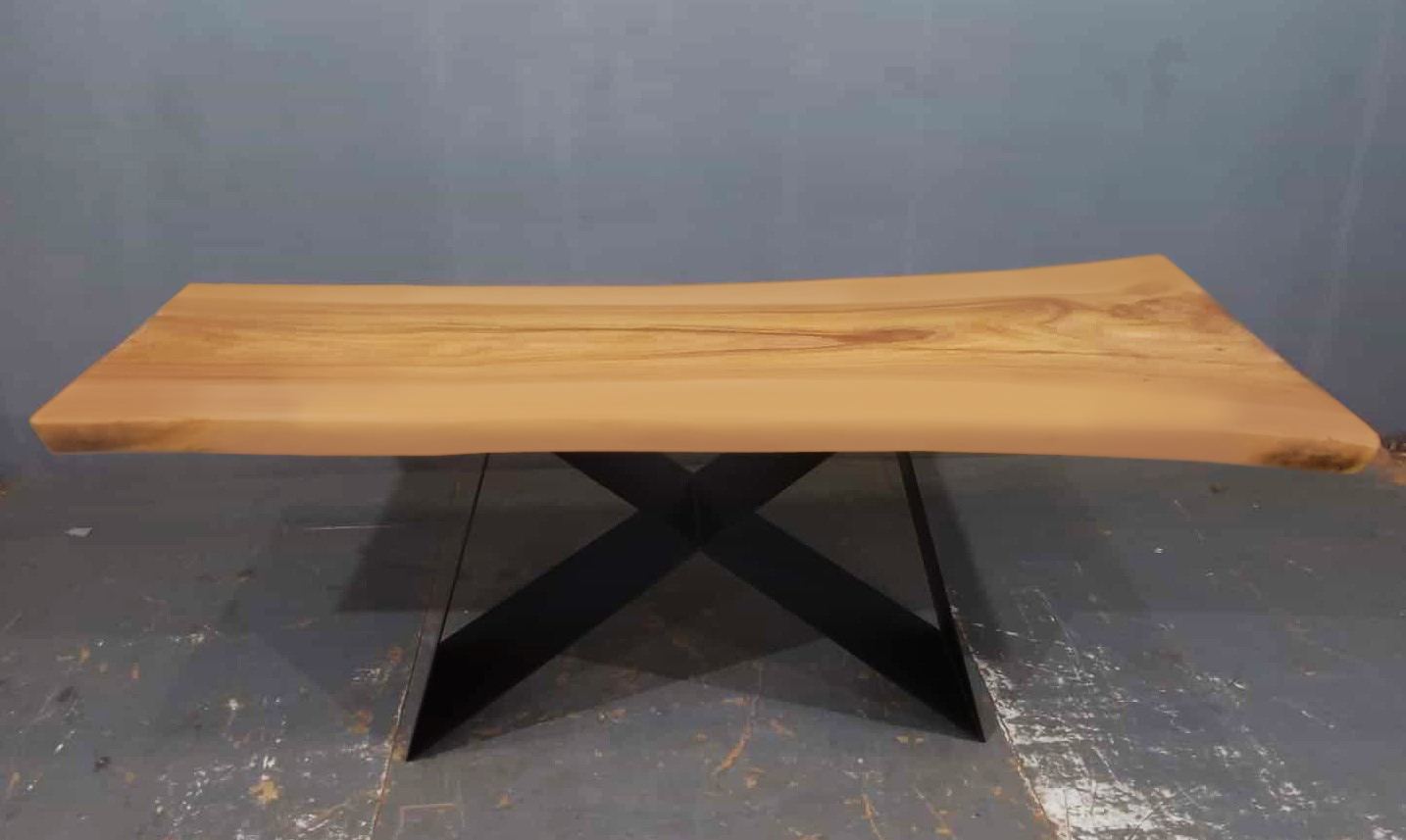 LIVE EDGE TABLES