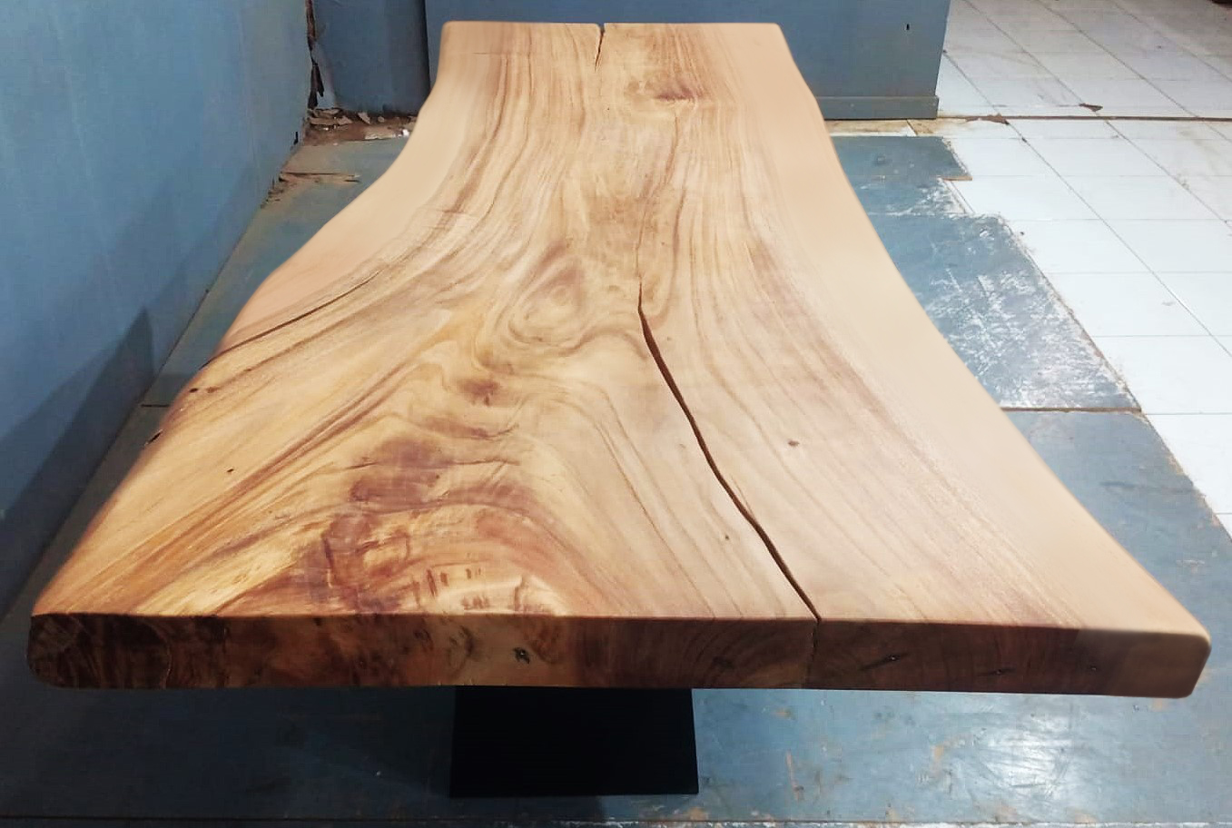 Live Edge Tables