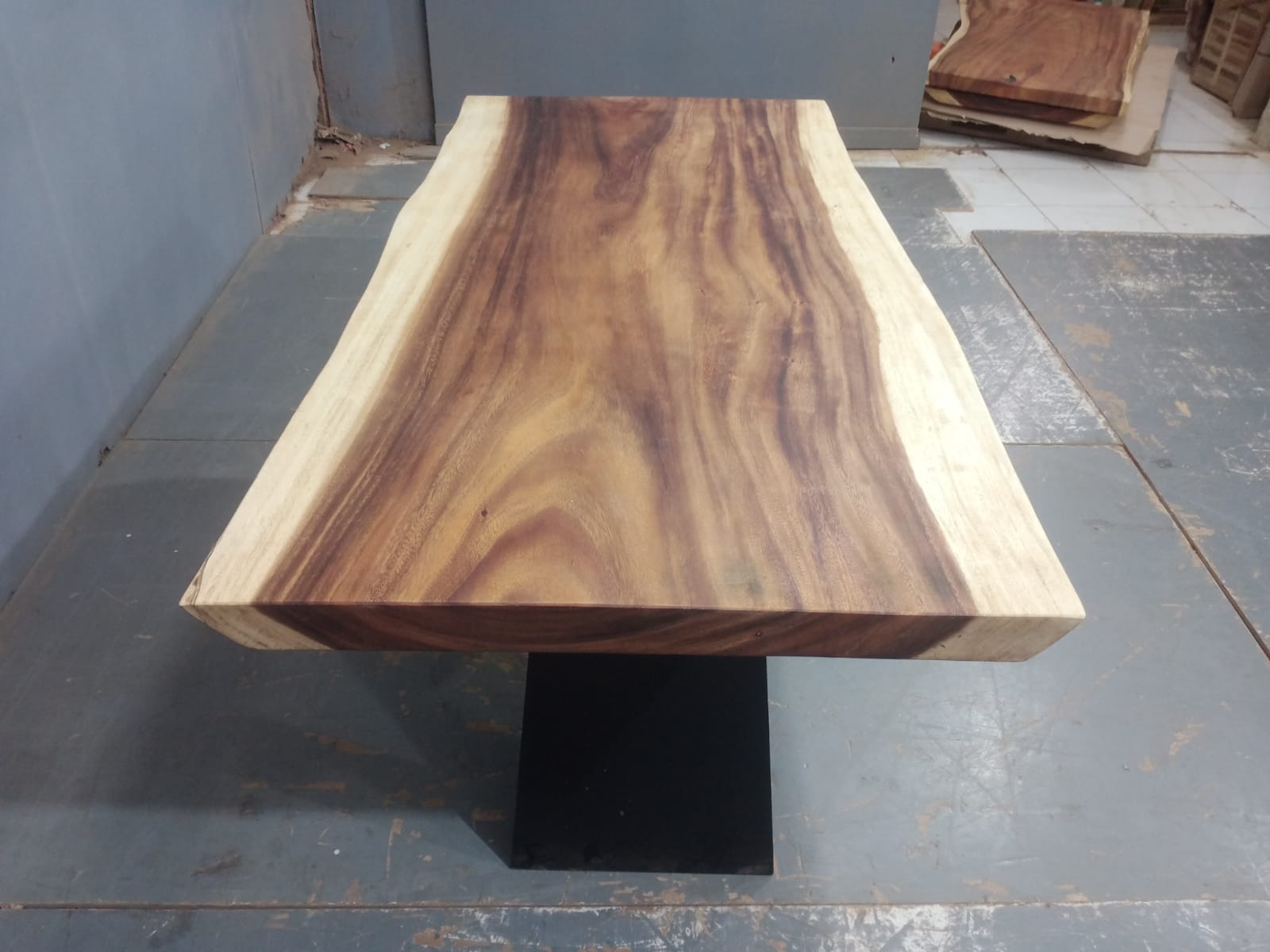 Live Edge Tables