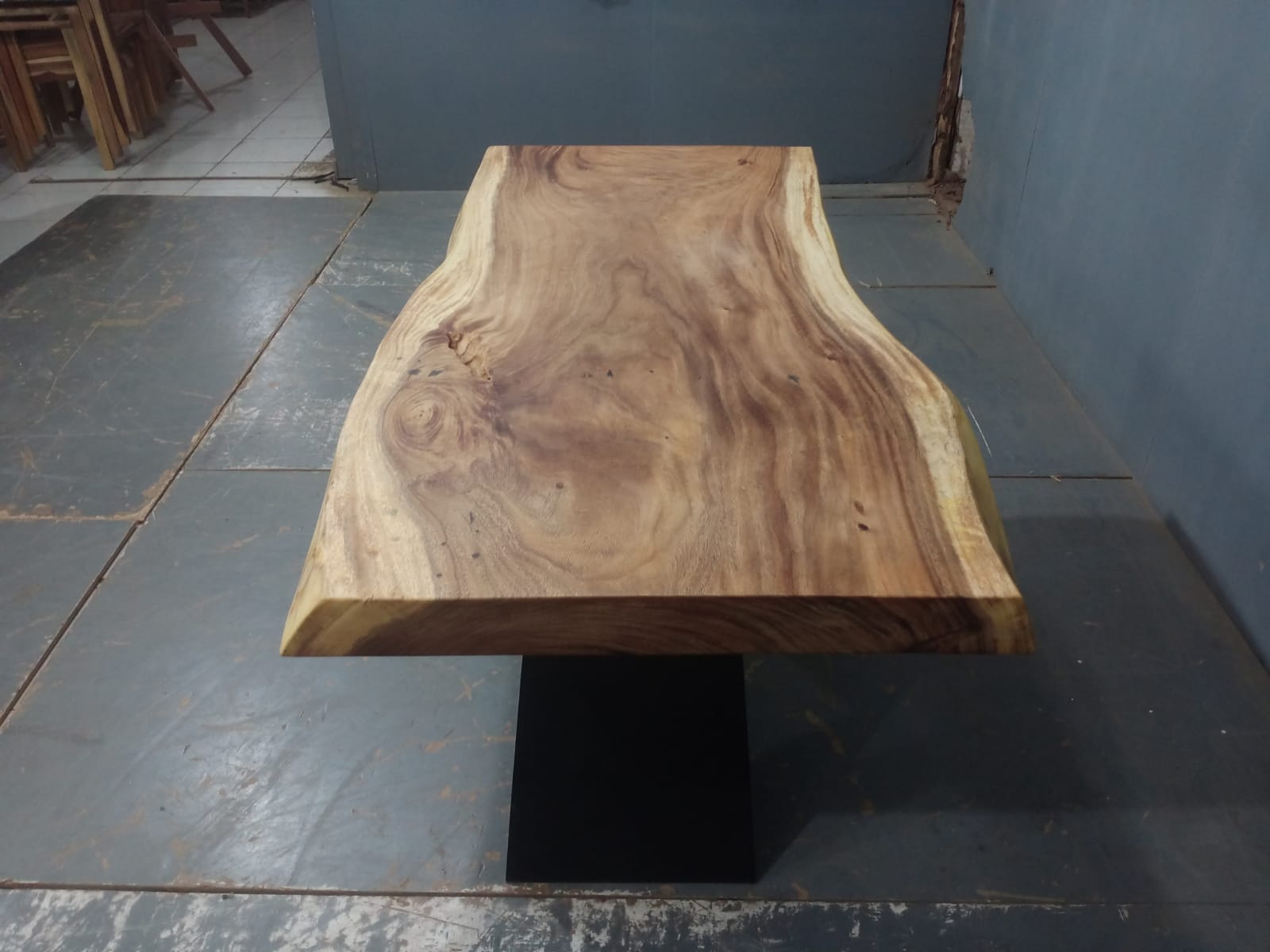 Live Edge Tables