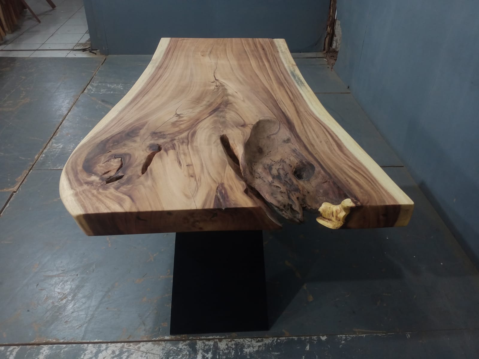 Live Edge Tables